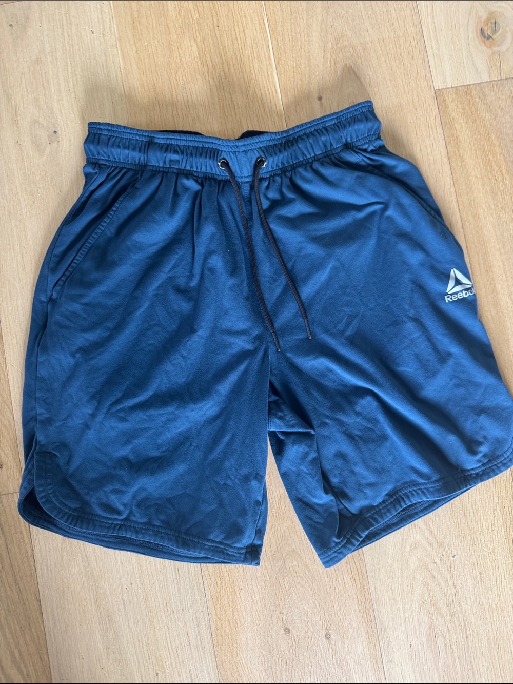 Reebok Men’s Navy Athletic Training Shorts Size Medium
